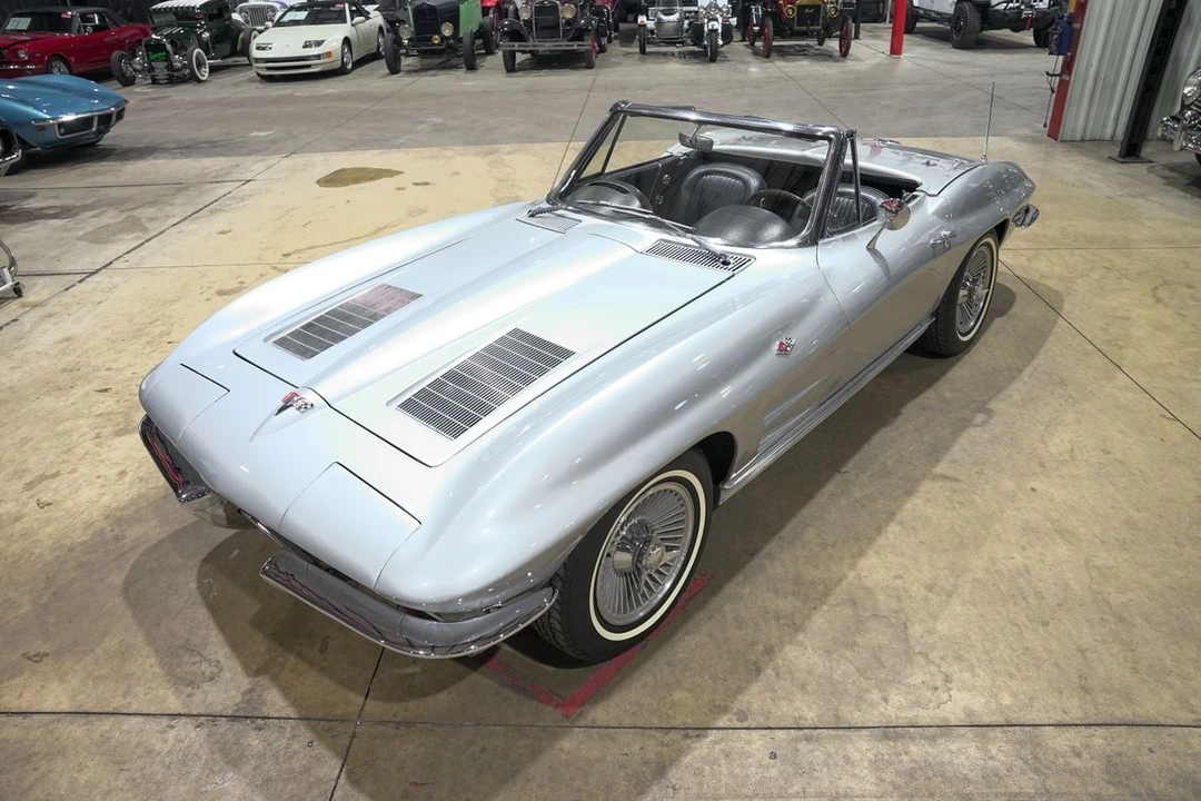 1963 Chevrolet Corvette C2 - Image 15 of 31