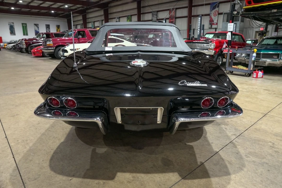 1963 Chevrolet Corvette C2 - Image 23 of 31