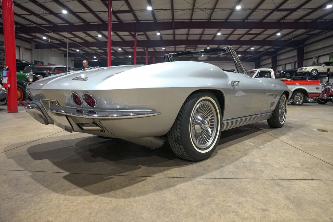 1963 Chevrolet Corvette C2 - Image 8 of 31