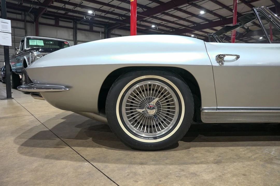 1963 Chevrolet Corvette C2 - Image 9 of 31