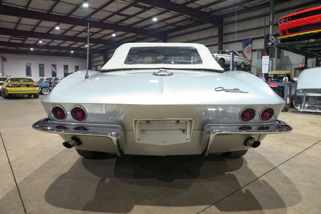 1963 Chevrolet Corvette C2 - Image 21 of 31