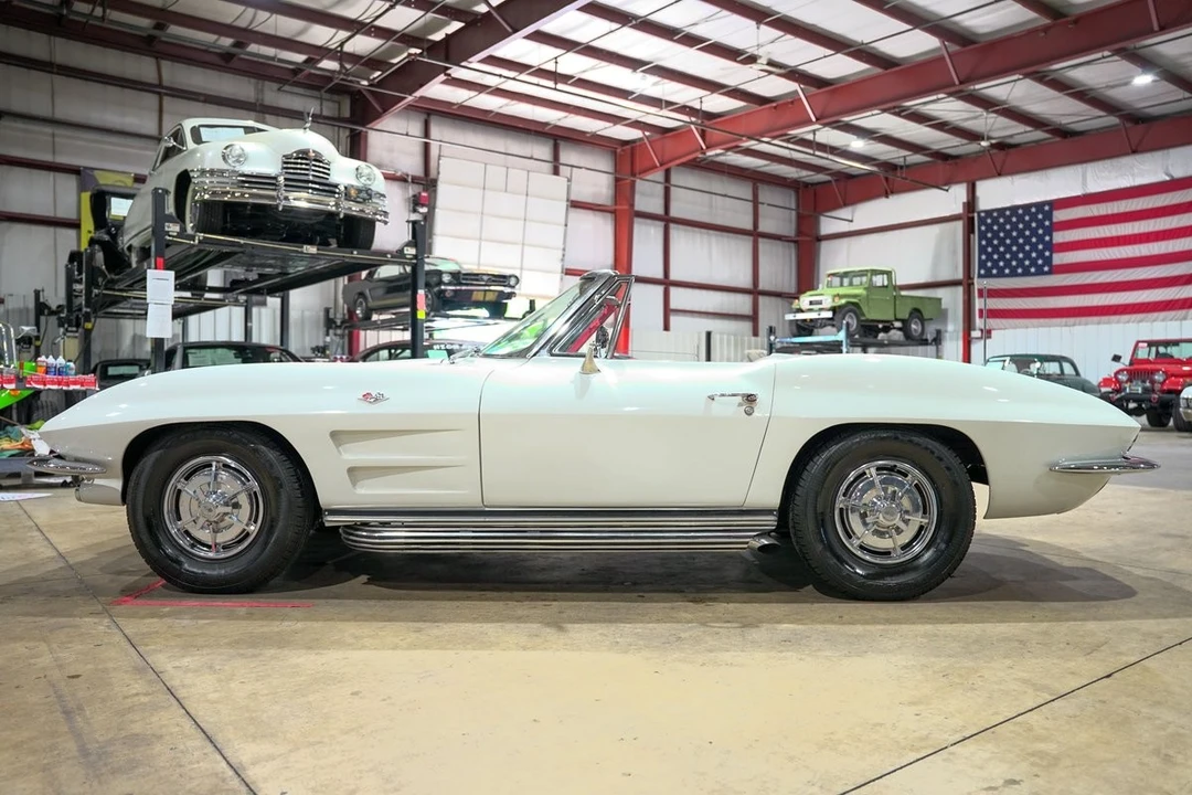1963 Chevrolet Corvette C2 - Image 4 of 12