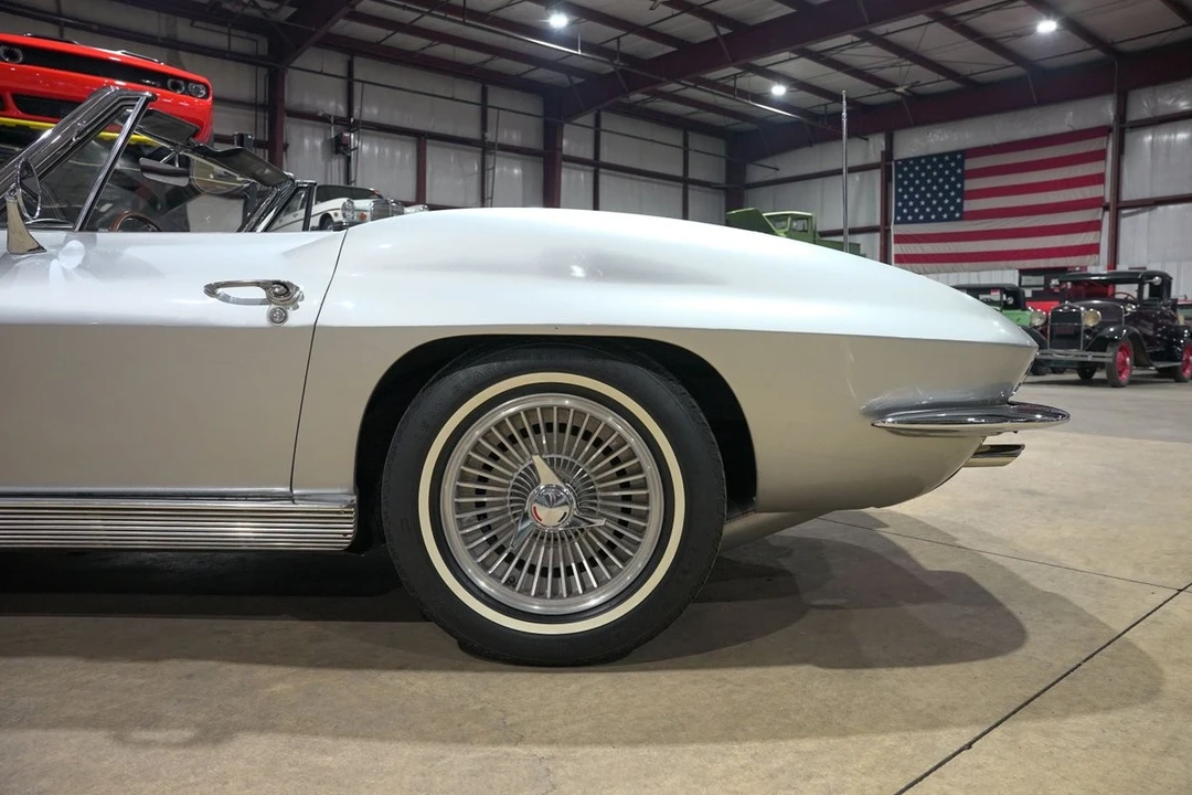 1963 Chevrolet Corvette C2 - Image 5 of 12