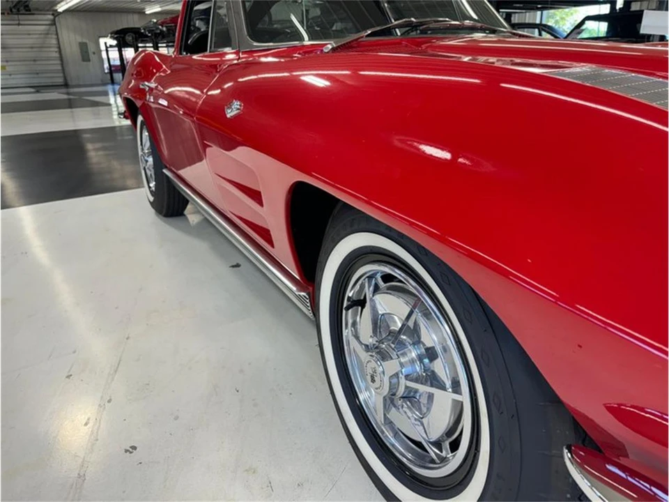 1963 Chevrolet Corvette C2 - Image 6 of 31