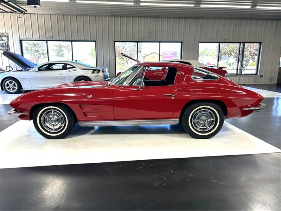 1963 Chevrolet Corvette C2 - Image 20 of 31