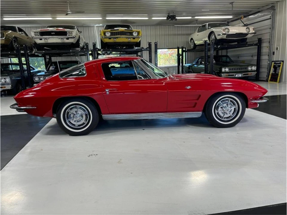 1963 Chevrolet Corvette C2 - Image 8 of 31