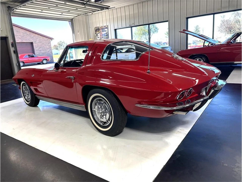 1963 Chevrolet Corvette C2 - Image 19 of 31