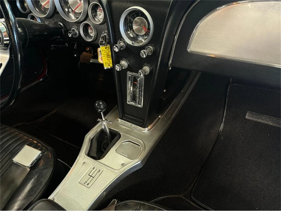 1963 Chevrolet Corvette C2 - Image 27 of 31