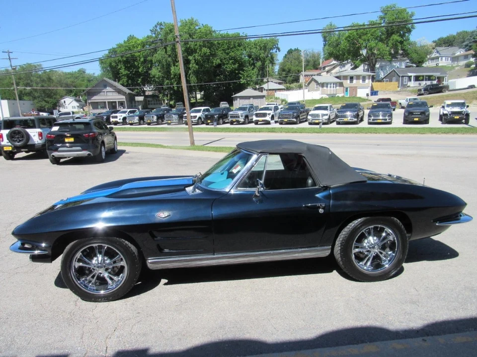 1963 Chevrolet Corvette C2 - Image 16 of 31
