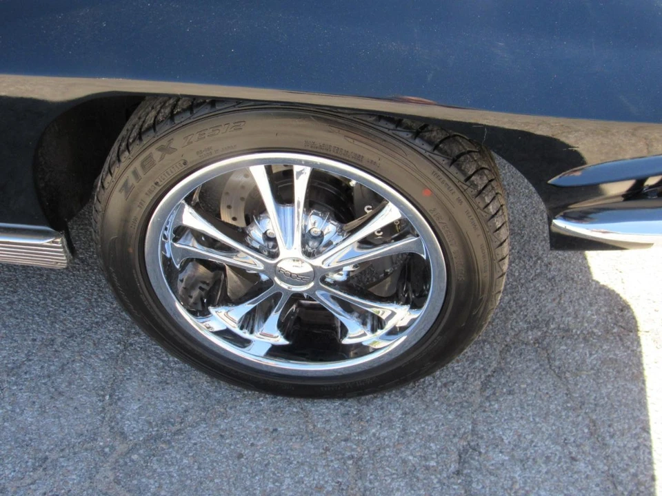 1963 Chevrolet Corvette C2 - Image 26 of 31