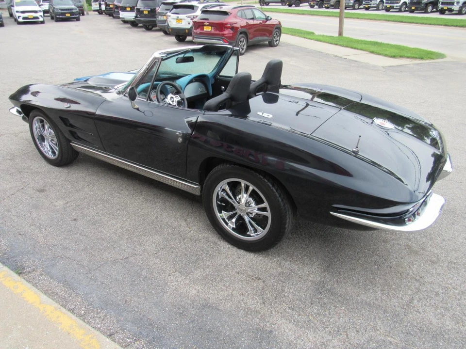 1963 Chevrolet Corvette C2 - Image 10 of 31