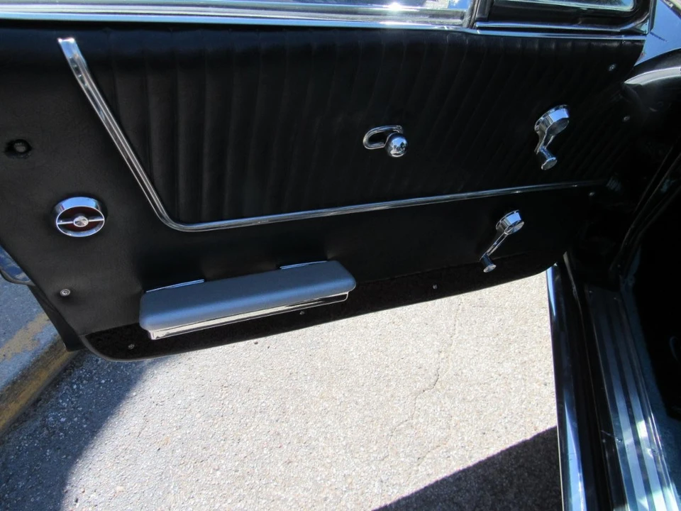 1963 Chevrolet Corvette C2 - Image 28 of 31