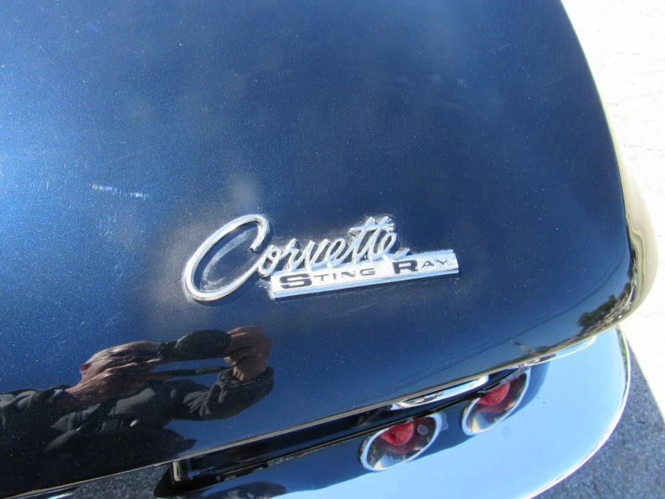 1963 Chevrolet Corvette C2 - Image 19 of 31