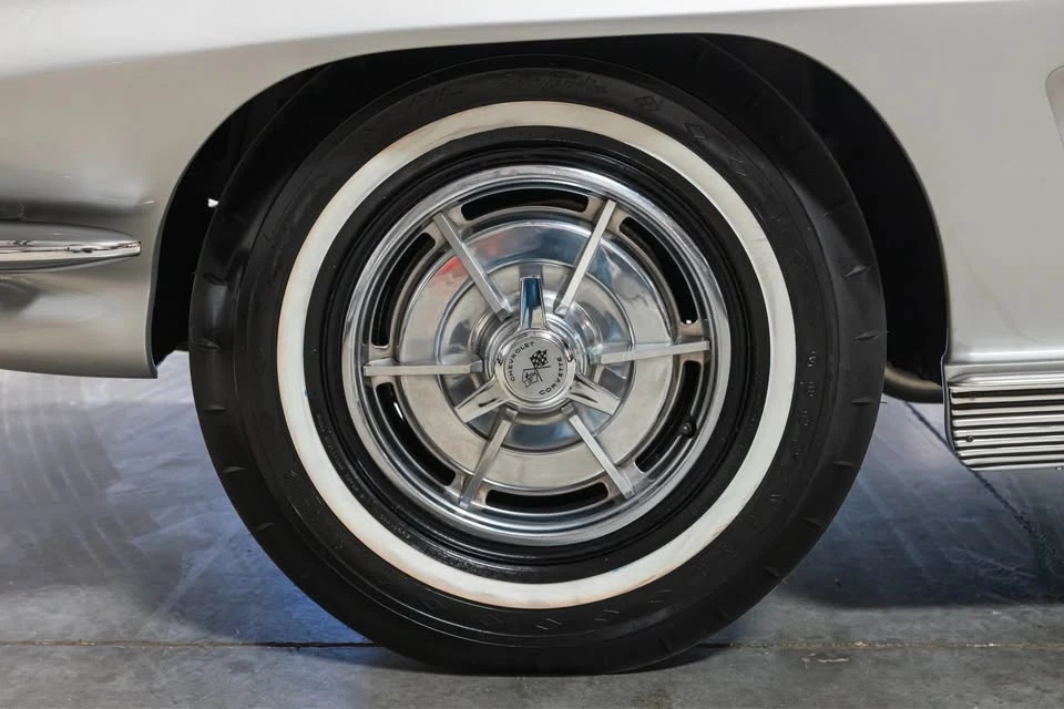 1963 Chevrolet Corvette C2 - Image 6 of 20