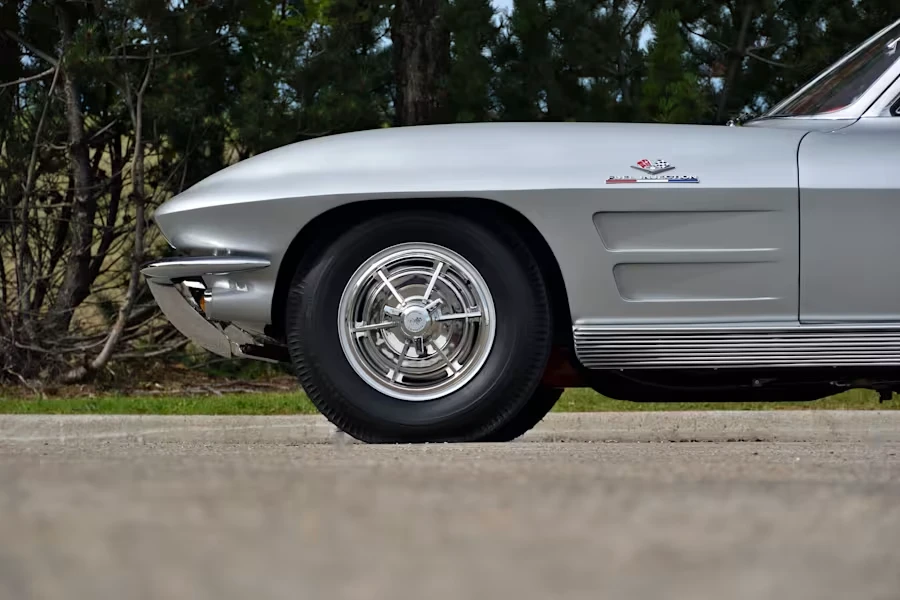 1963 Chevrolet Corvette C2 - Image 15 of 31