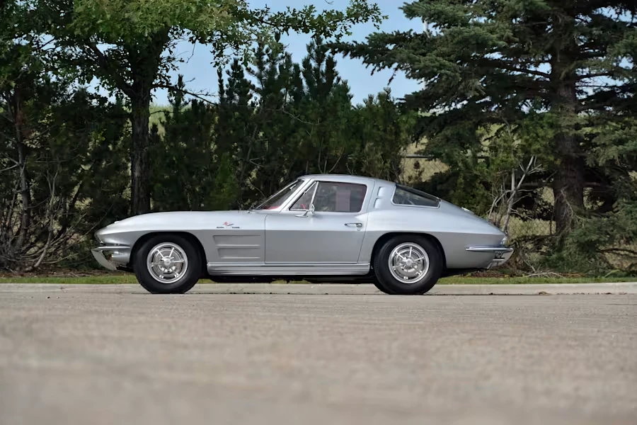 1963 Chevrolet Corvette C2 - Image 2 of 31