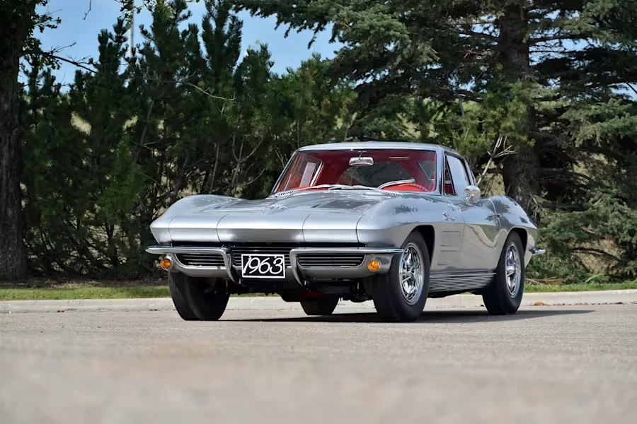 1963 Chevrolet Corvette C2 - Image 17 of 31