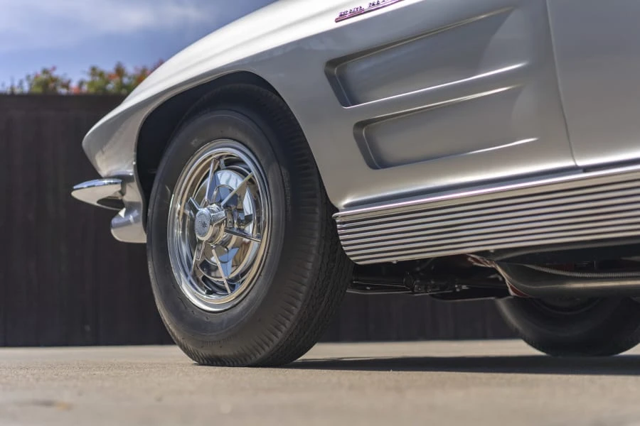 1963 Chevrolet Corvette C2 - Image 18 of 31