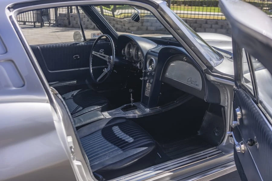 1963 Chevrolet Corvette C2 - Image 27 of 31
