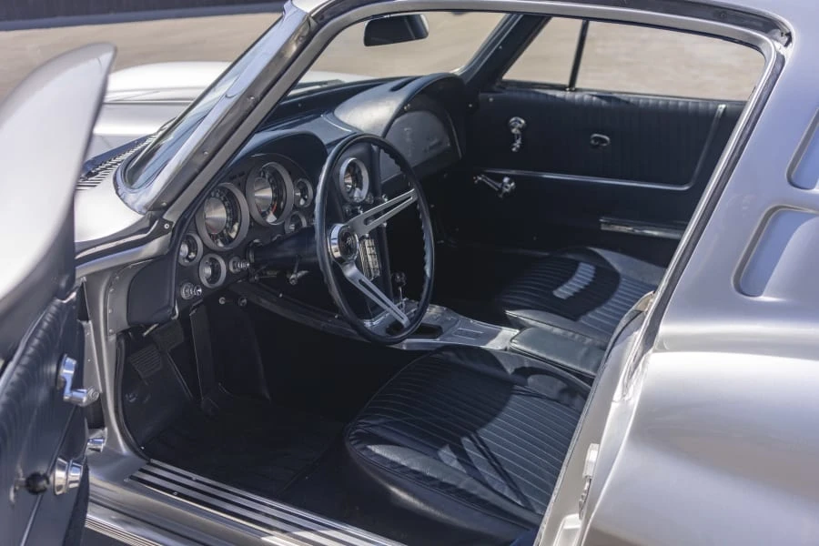 1963 Chevrolet Corvette C2 - Image 28 of 31