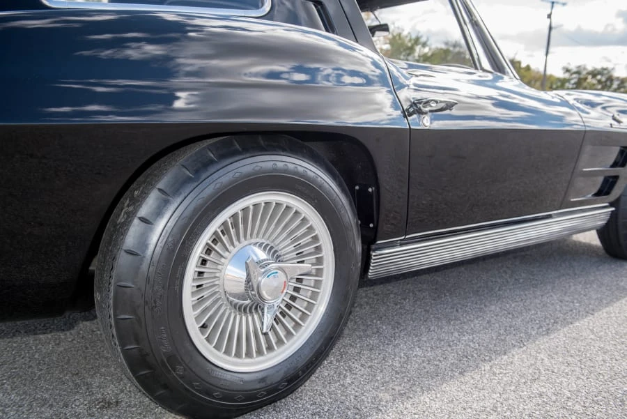 1963 Chevrolet Corvette C2 - Image 15 of 20
