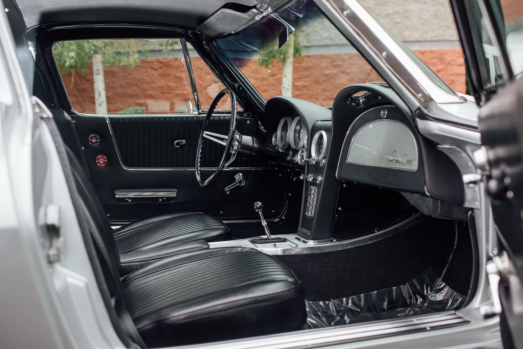 1963 Chevrolet Corvette C2 - Image 28 of 31