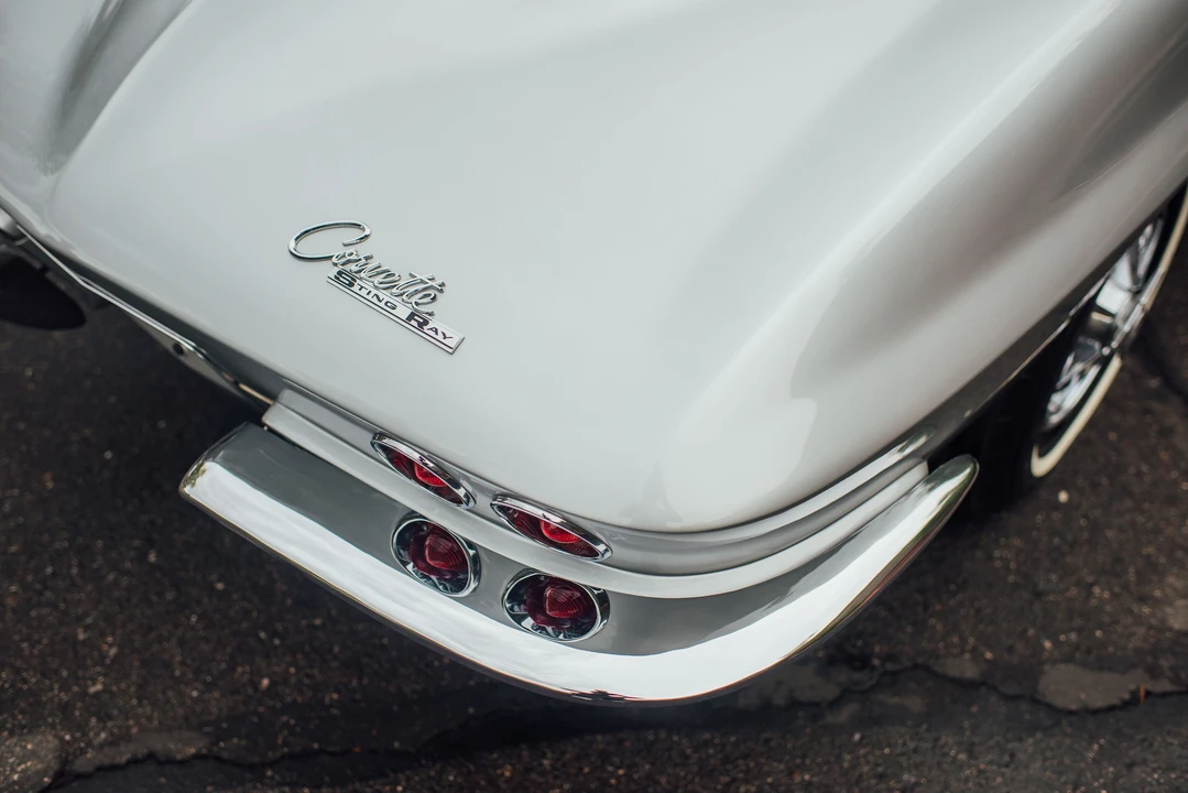 1963 Chevrolet Corvette C2 - Image 18 of 31