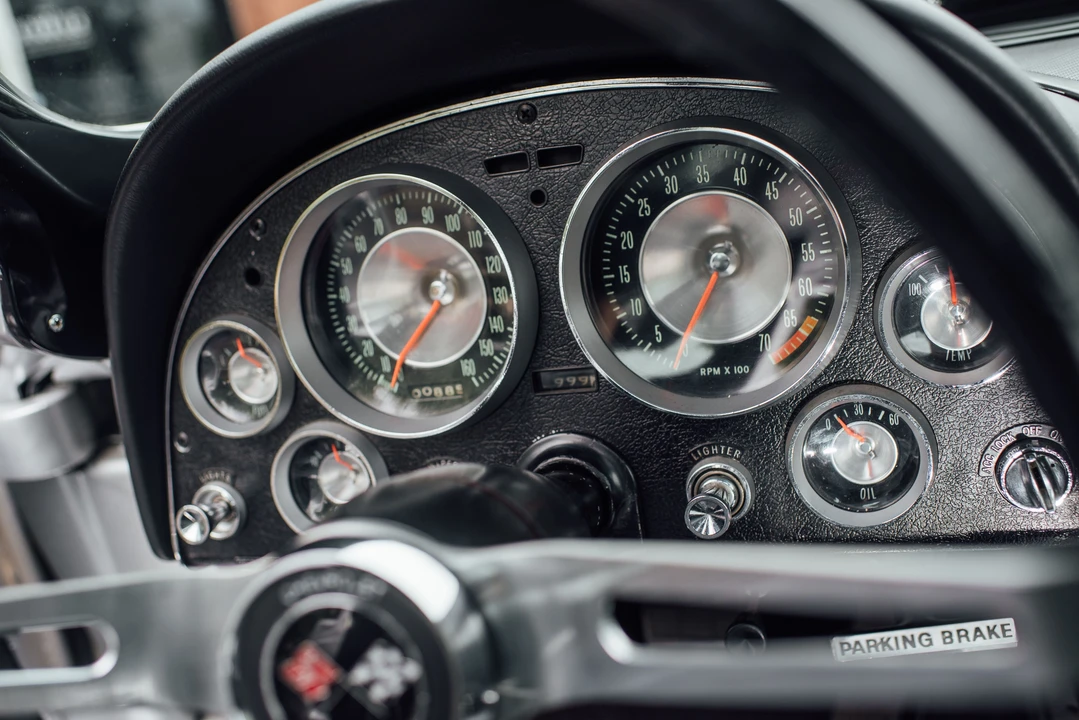 1963 Chevrolet Corvette C2 - Image 30 of 31