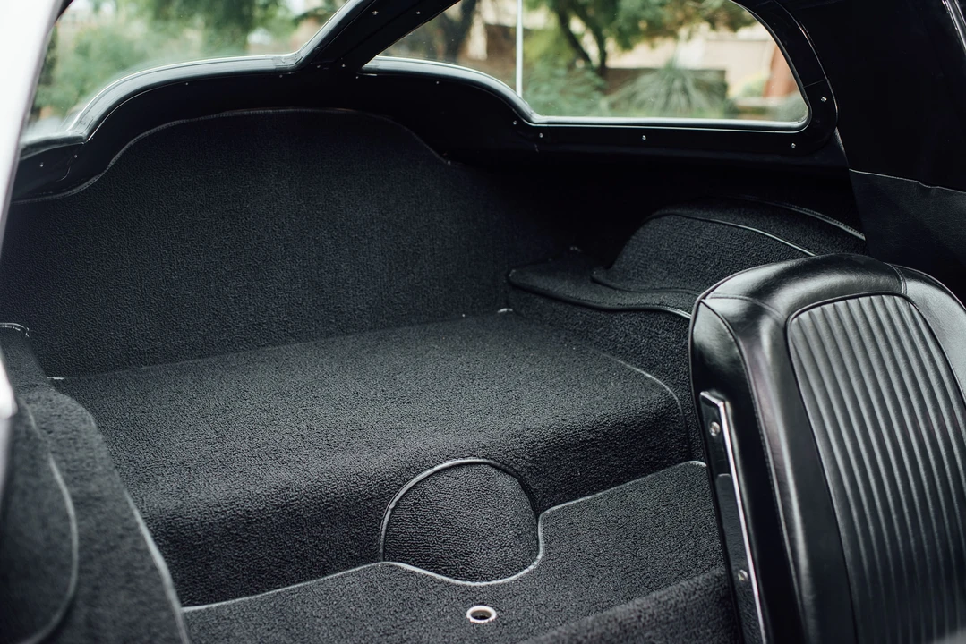 1963 Chevrolet Corvette C2 - Image 24 of 31