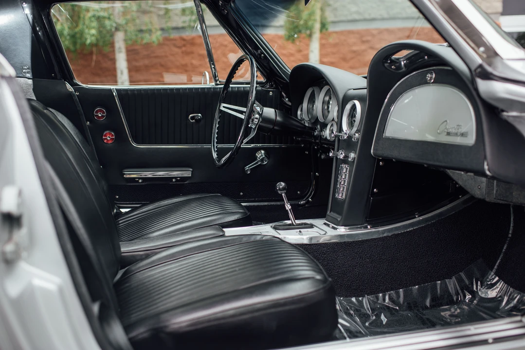 1963 Chevrolet Corvette C2 - Image 27 of 31