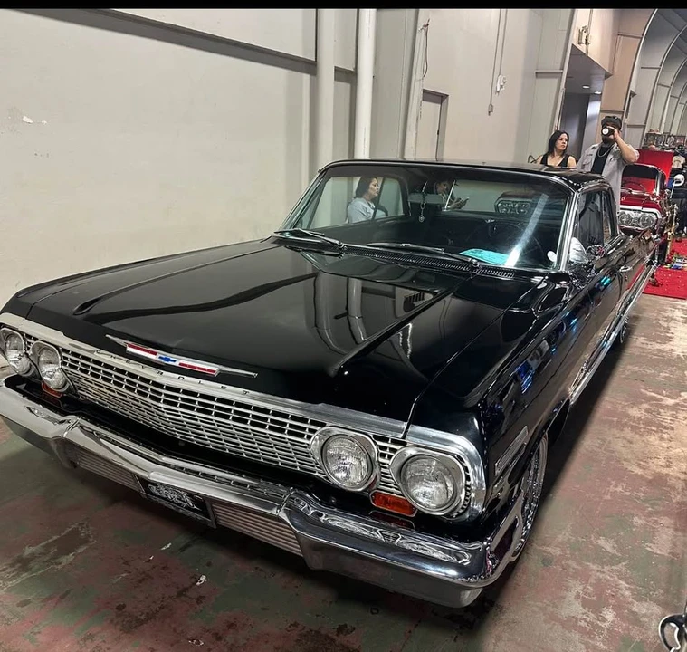 1963 Chevrolet Impala SS 3rd Gen - Image 2 of 7