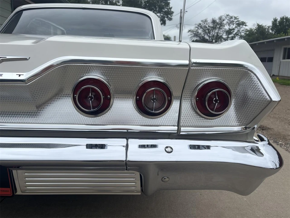1963 Chevrolet Impala SS 3rd Gen - Image 10 of 29