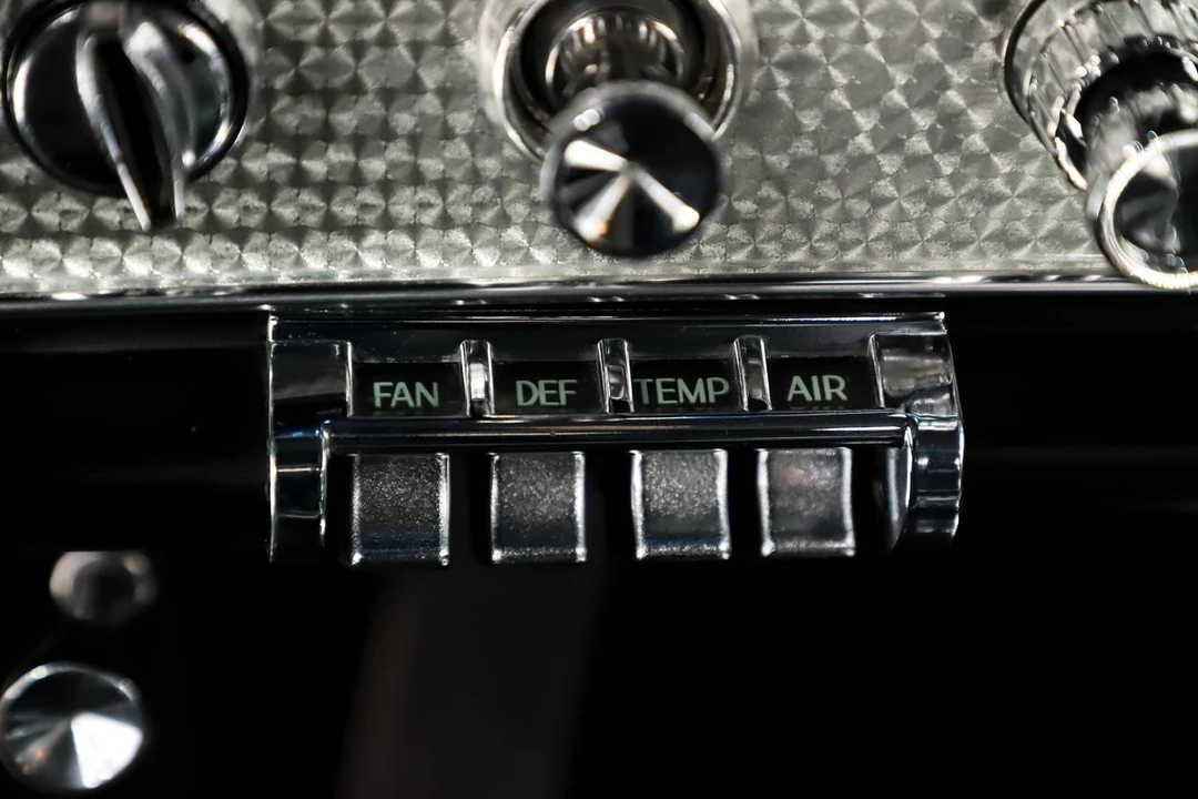 1963 Chevrolet Impala SS 3rd Gen - Image 27 of 31