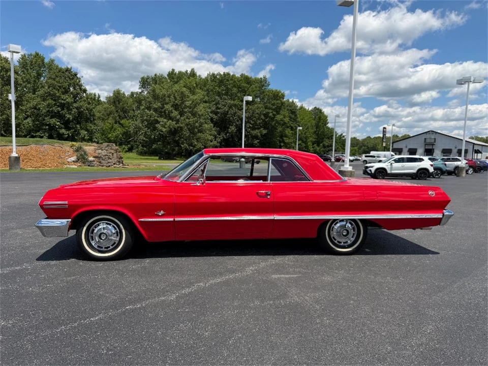 1963 Chevrolet Impala SS 3rd Gen - Image 4 of 31