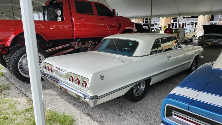 1963 Chevrolet Impala SS 3rd Gen - Image 2 of 8