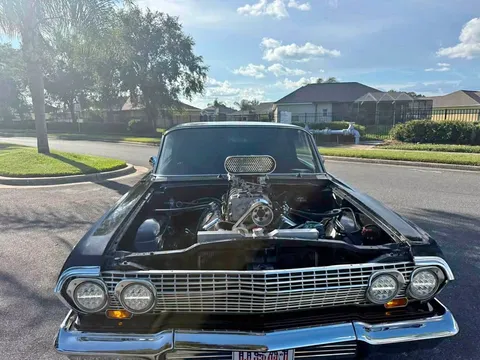 1963 Chevrolet Impala SS Sedan 4D