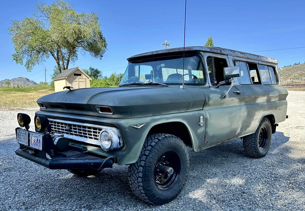 1963 Chevrolet Suburban 4th Gen - Image 12 of 31