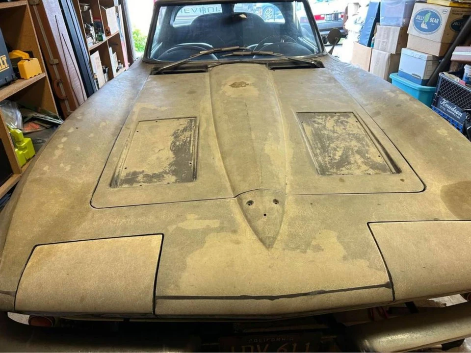 1963 Chevrolet Corvette C2 - Image 2 of 9