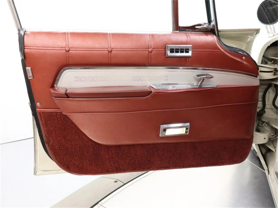 1963 Chrysler Imperial 2nd Gen - Image 25 of 31