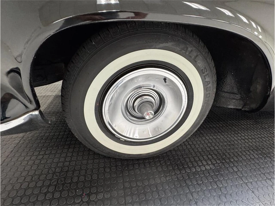 1963 Chrysler Imperial 2nd Gen - Image 16 of 31