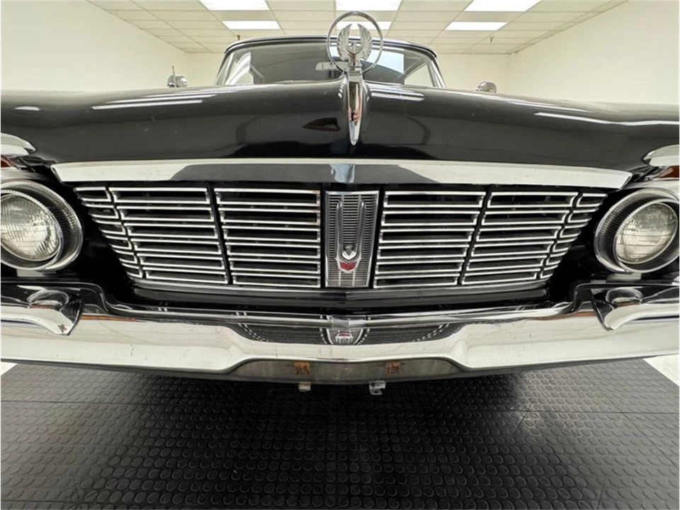 1963 Chrysler Imperial 2nd Gen - Image 12 of 31