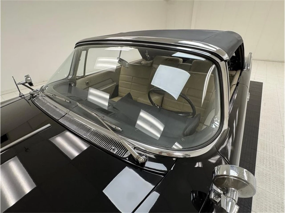 1963 Chrysler Imperial 2nd Gen - Image 19 of 31