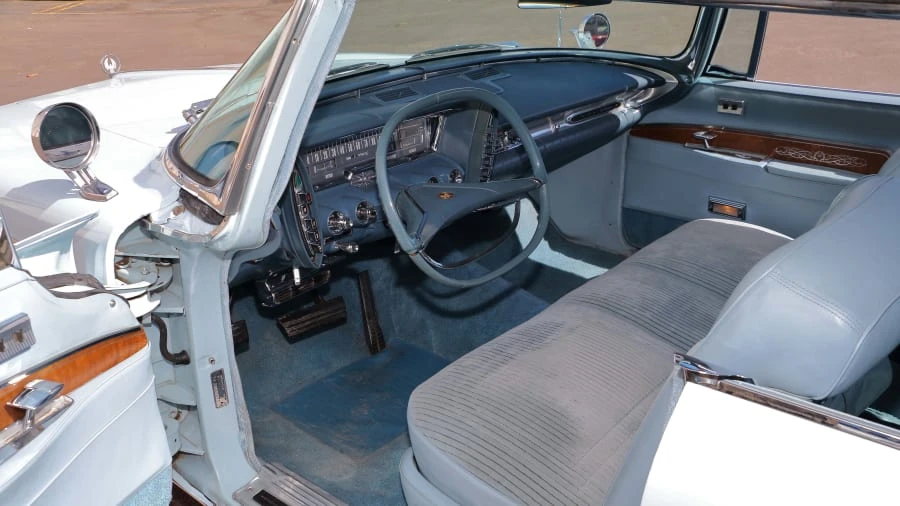 1963 Chrysler Imperial 2nd Gen - Image 4 of 12