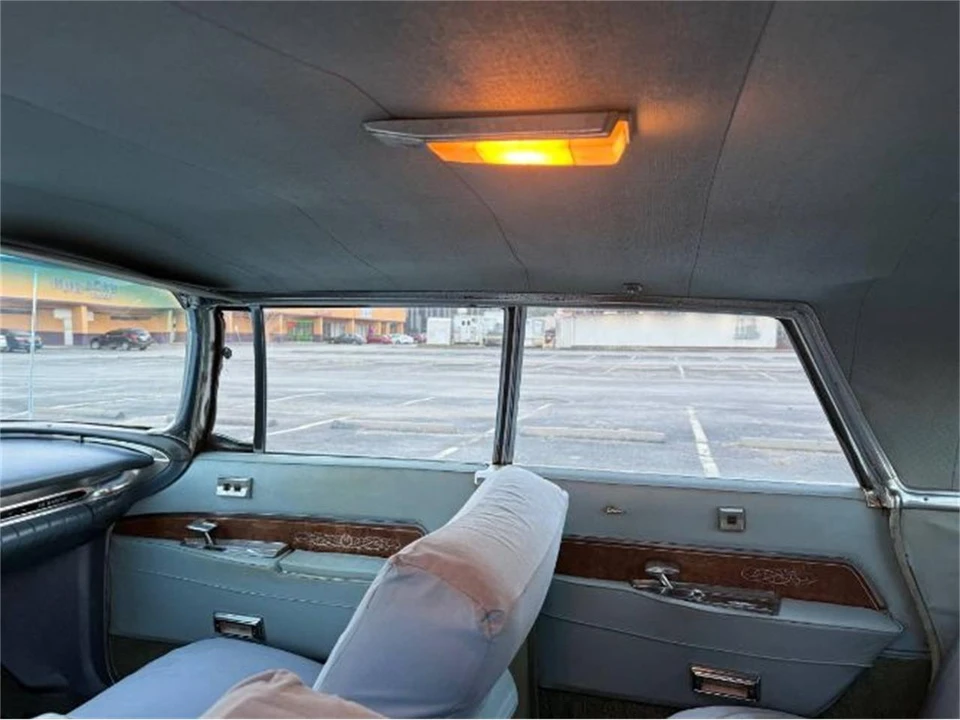 1963 Chrysler Imperial 2nd Gen - Image 14 of 17