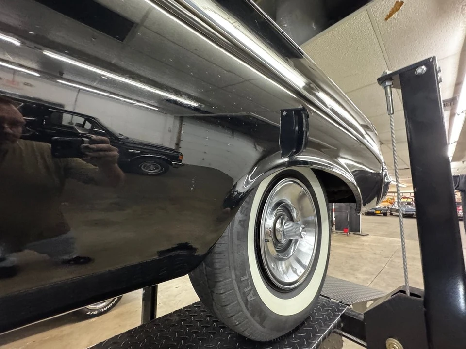1963 Chrysler Imperial 2nd Gen - Image 21 of 31