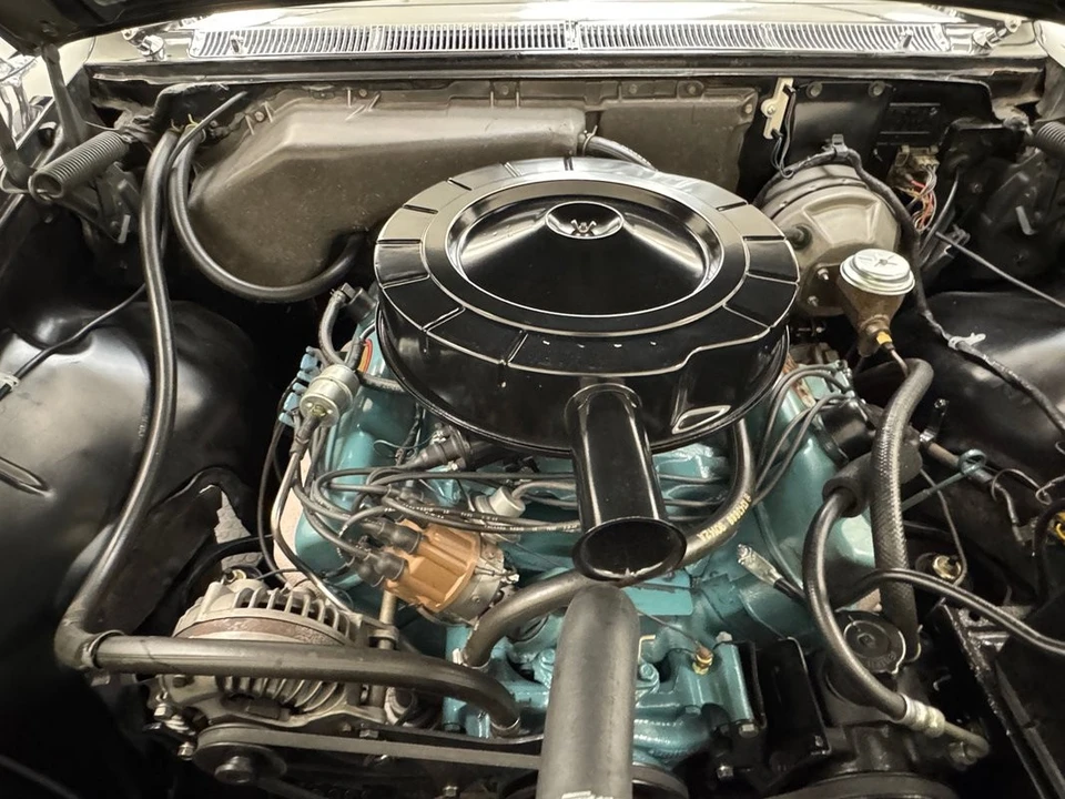 1963 Chrysler Imperial 2nd Gen - Image 31 of 31