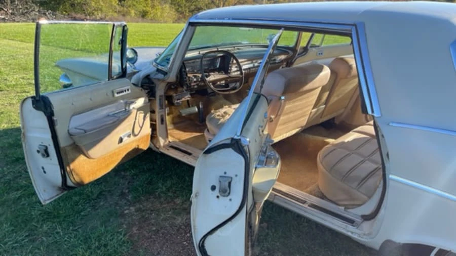 1963 Chrysler Imperial 2nd Gen - Image 4 of 20