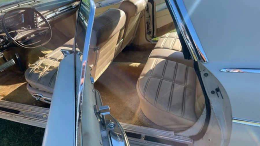 1963 Chrysler Imperial 2nd Gen - Image 7 of 20