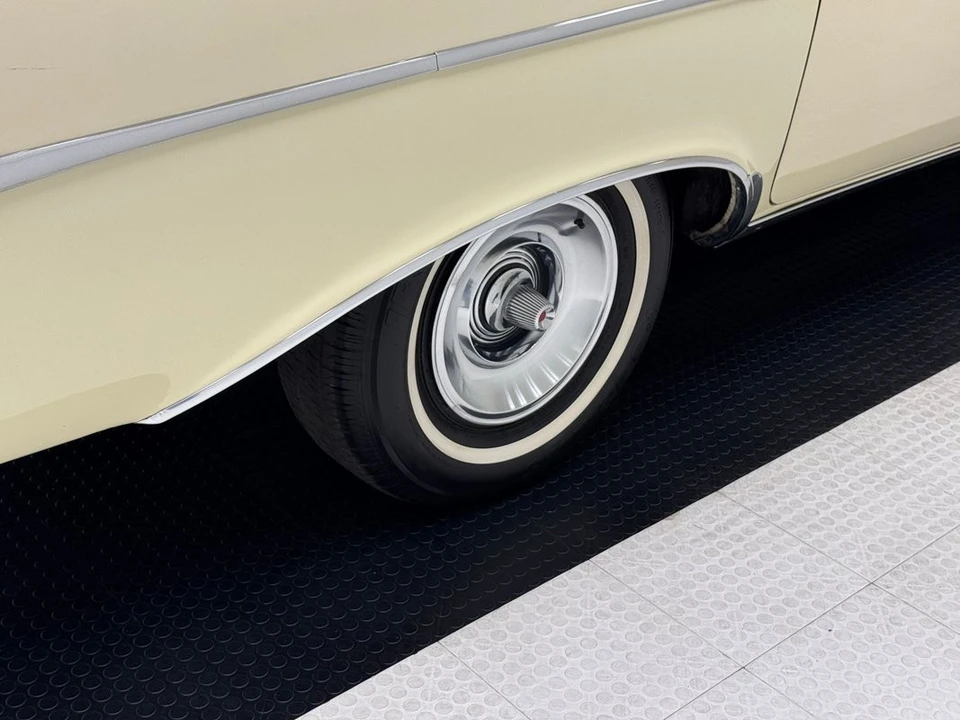 1963 Chrysler Imperial 2nd Gen - Image 23 of 31