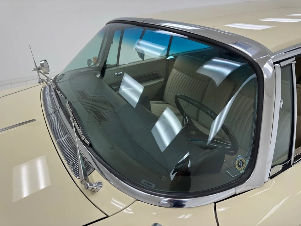 1963 Chrysler Imperial 2nd Gen - Image 15 of 31